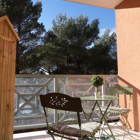 Appartement T2 Dans Residence Avec Piscine Et Tennis Saint-Raphaël Eksteriør bilde