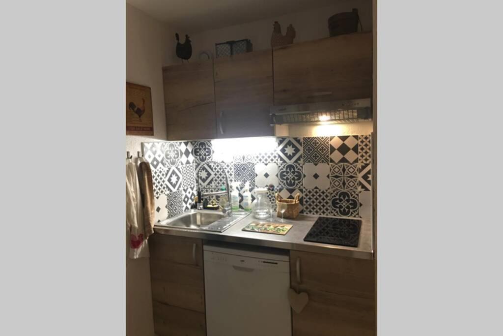 Appartement T2 Dans Residence Avec Piscine Et Tennis Saint-Raphaël Eksteriør bilde